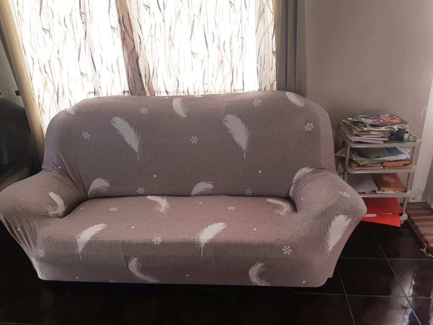 Sofa Cover - Light brown feathers